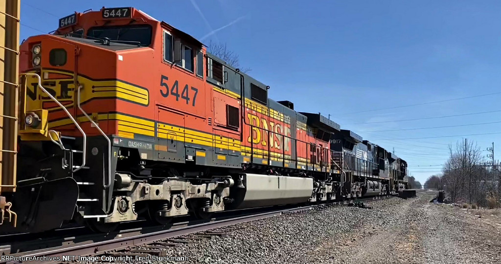 BNSF 5447